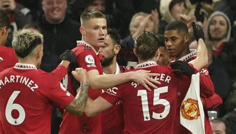 Man United back into EPL’s top four by beating Brentford 1-0